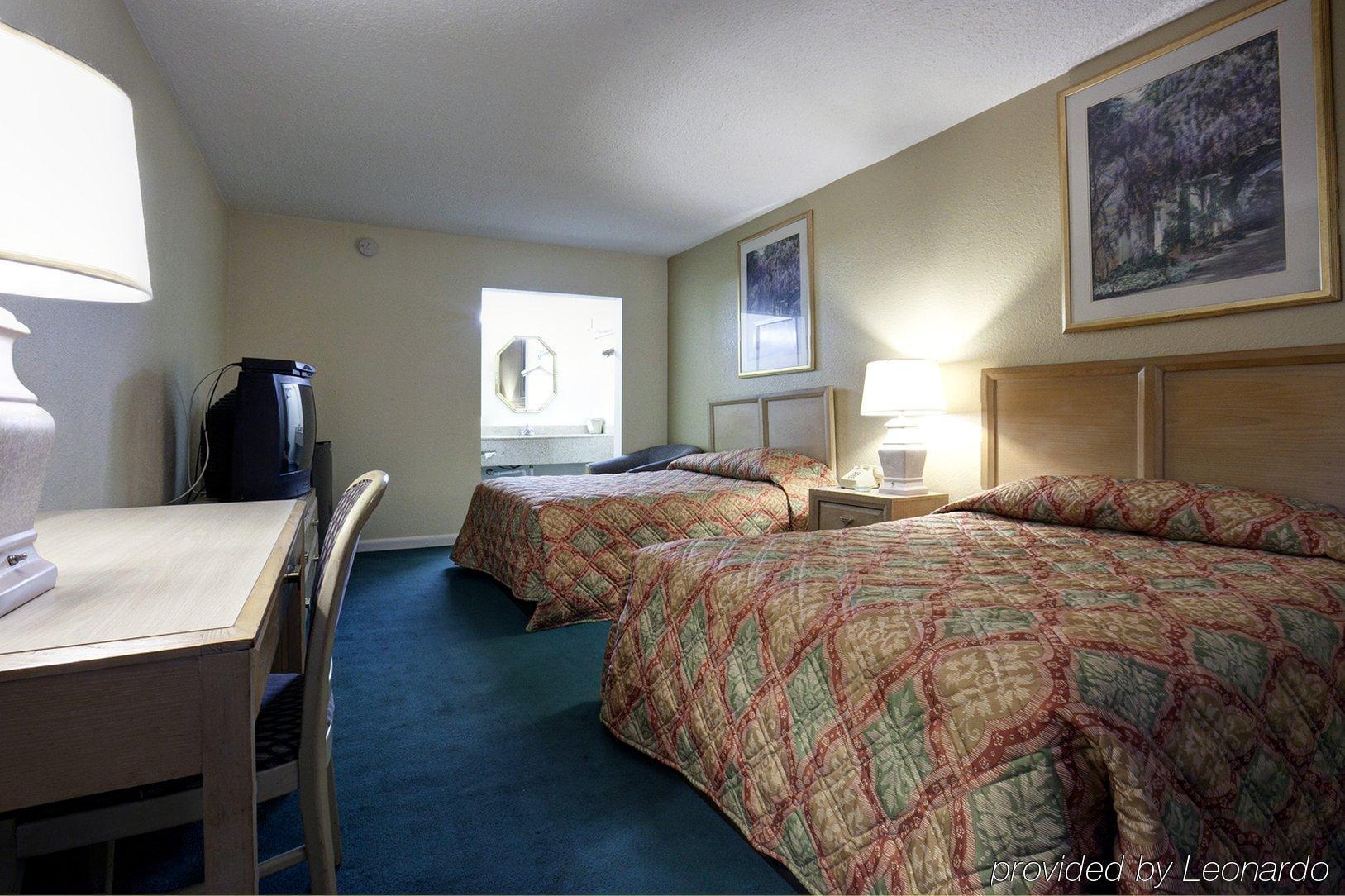 Americas Best Value Inn - Port Jefferson Station - Long Island Zimmer foto